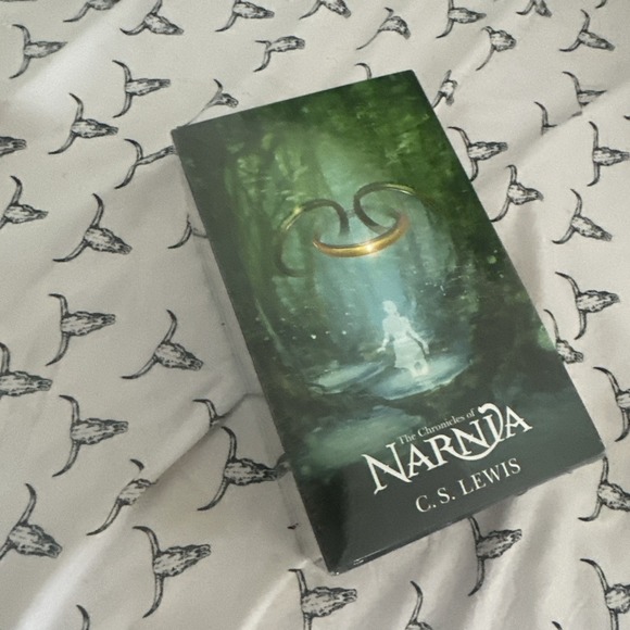 The Chronicles of Narnia Boxed Set - Paperback By C. S. Lewis - $76 MSRP NEW - Picture 2 of 5